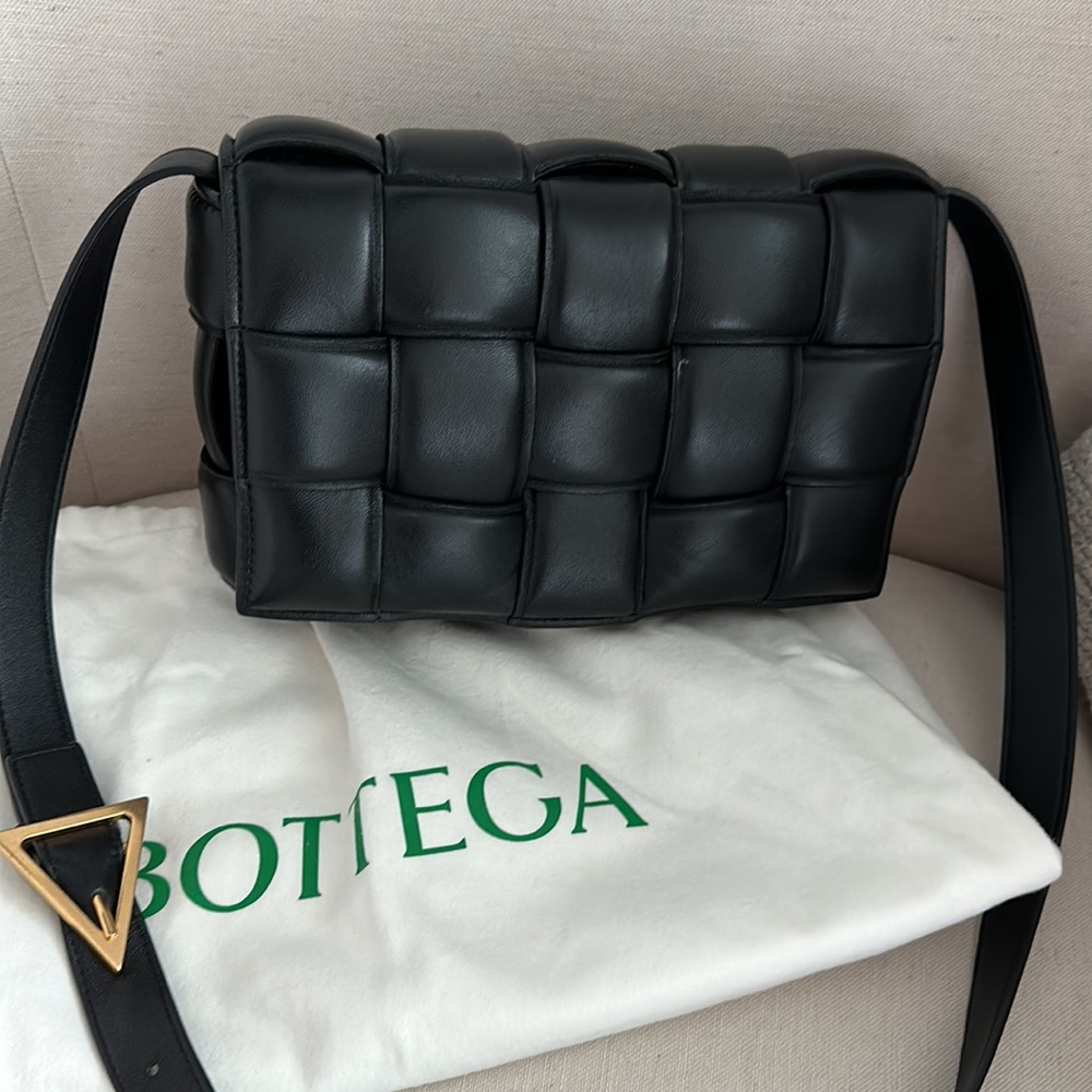 Amazing price!!!! BOTTEGA VENETA PADDED CASSETTE